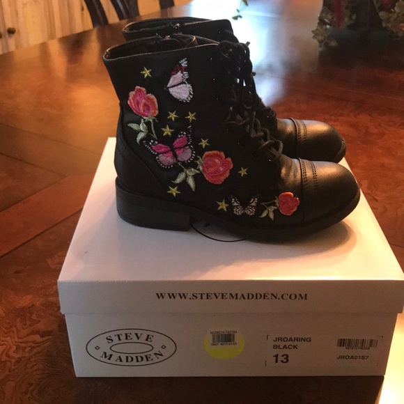 steve madden butterfly shoes